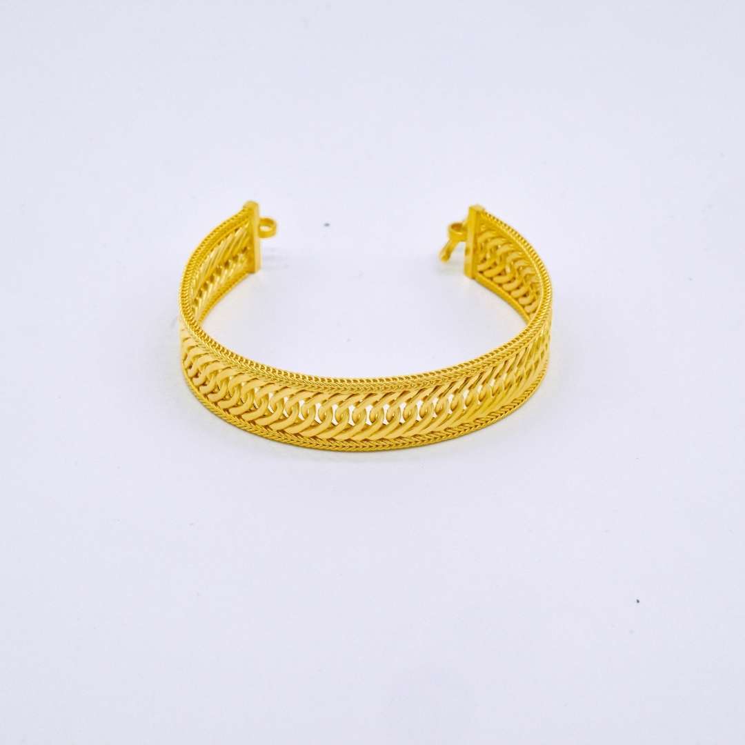 สร้อยข้อมือโรมิโอ