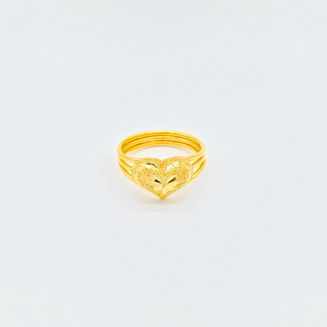 แหวนหัวใจก้านสาม