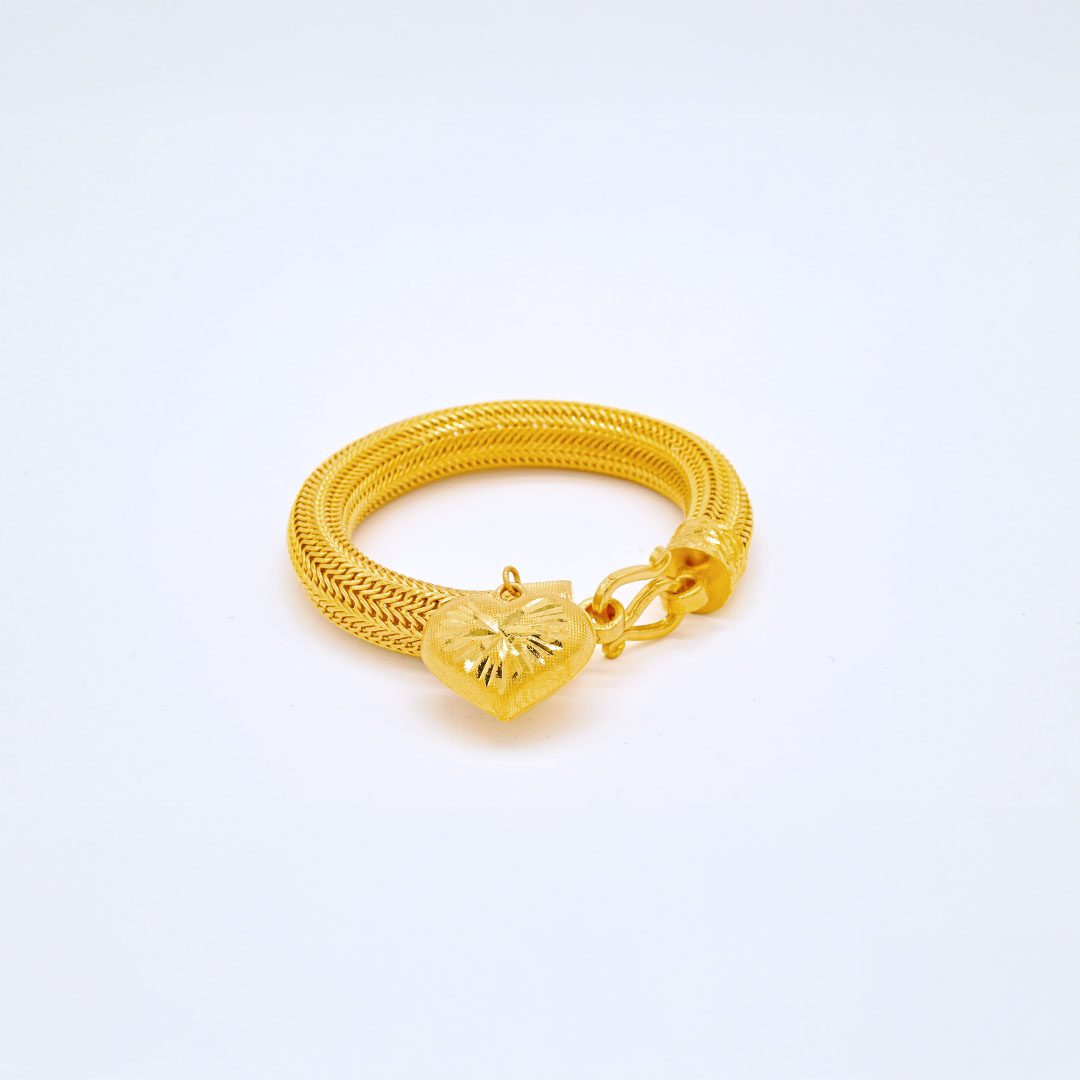 สร้อยข้อมือ 8 เสาตุ้งติ้งหัวใจ