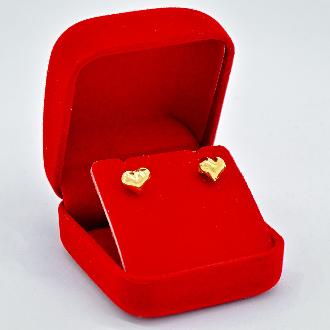 ต่างหูหัวใจเกลี้ยงนูน