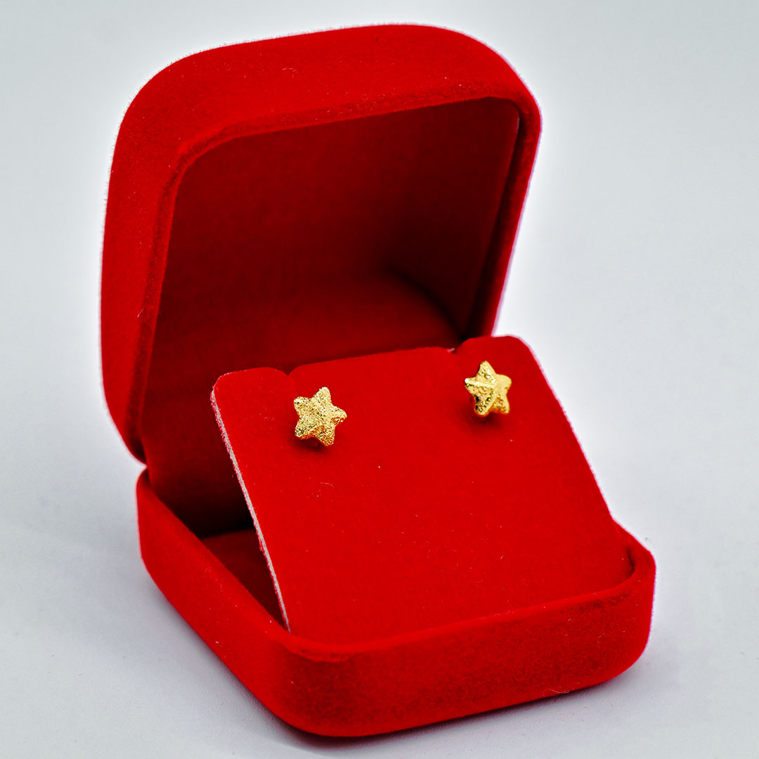 ต่างหูดาวพ่นทราย