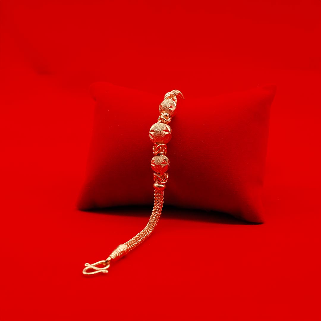 สร้อยข้อมือเกล็ดดาวคั่นกลาง